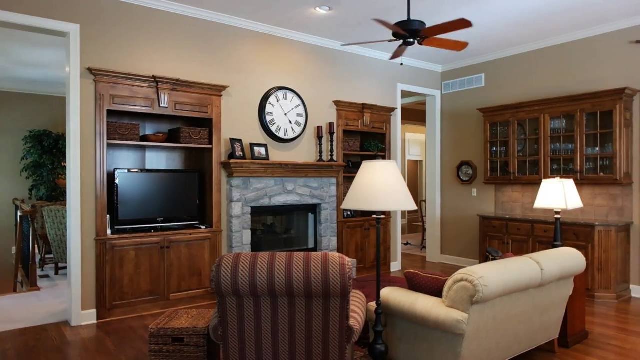 Luxury Golf Course Home for Sale at 16640 Country Club Ct, Loch Lloyd