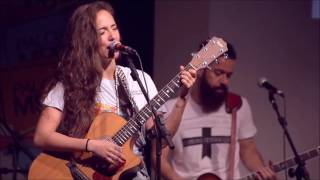 Tiê ... A NOITE