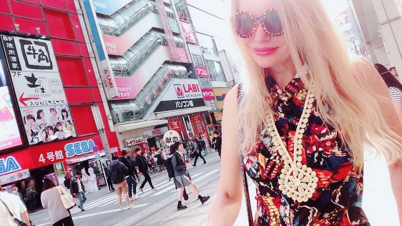 Adeyto LIVE-ish 💡 AKIHABARA Panasonic & MAIDS & GUNDAM CAFE & AKB48 ...