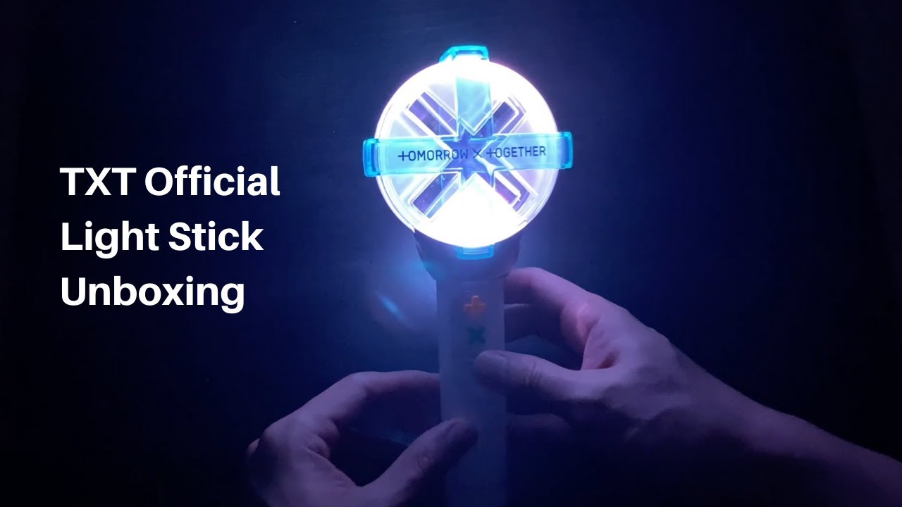 Txt light. Лайтстик txt. Лайтстик Everglow. Txt Official Lightstick Magic. Палка txt.