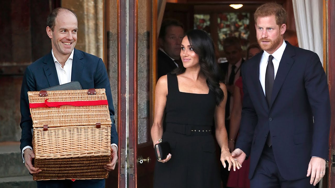 Prince Harry & Duchess Meghan bid sad farewell at palace