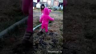 Mi Prima Bebe Haciendo Twerk