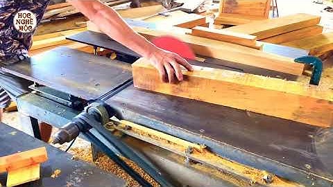 Xem các anh thợ mộc cắt mộng mòi chân ghế rất chuyên nghiệp . Học Nghề Mộc