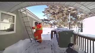 🈷️LADDER SAFETY - SECURE A LADDER WITH SPOTTER OR SUPPORT BASE screenshot 1