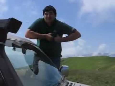 ბერია ძუძუებს წელავს