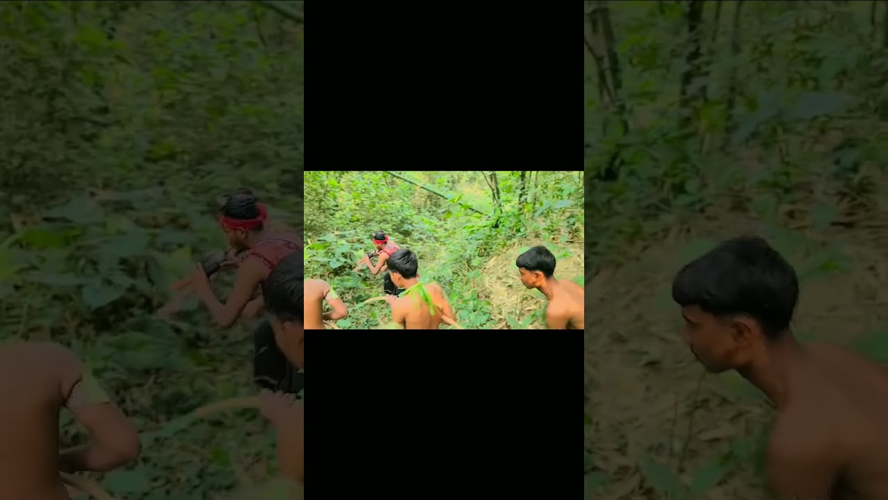 জঙ্গির হাতে সাপুড়ে 😁 