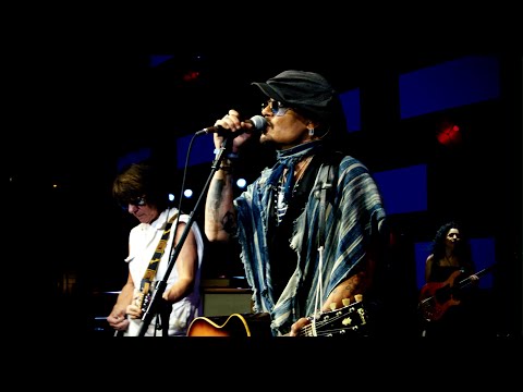 Video: Je Johnny Depp preplačan? On misli tako