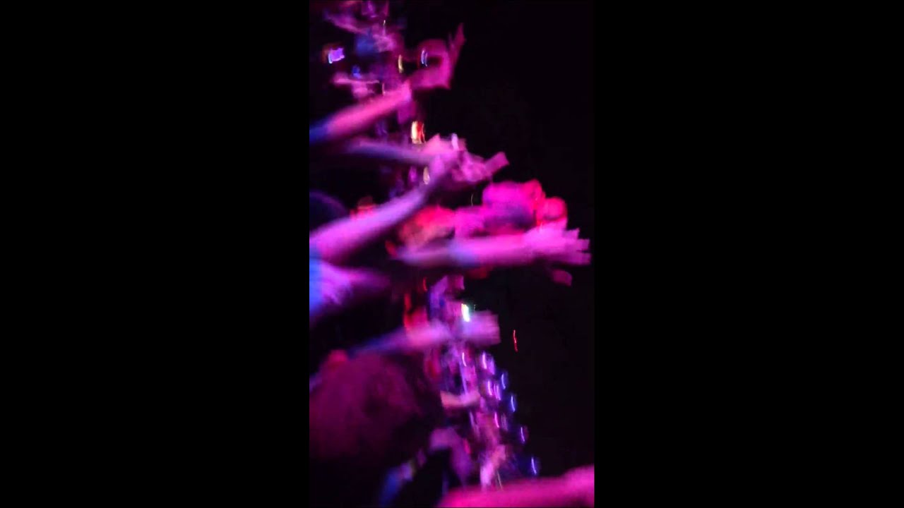 Flashing Lights (Live) YouTube