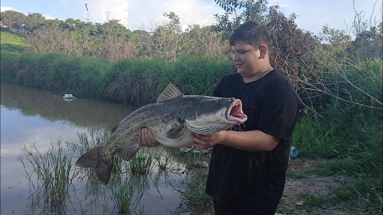 Pescaria sem peixe 😅🎣 Mas a experiência foi top! Lagoa em Minas Gerais