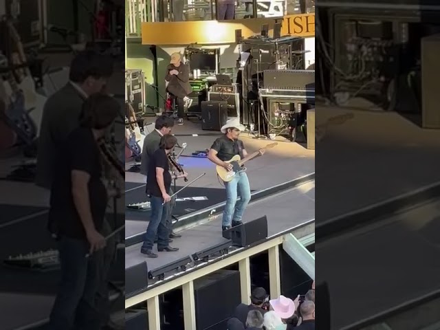 Jamming with Justin Williamson and Brad #bradpaisley