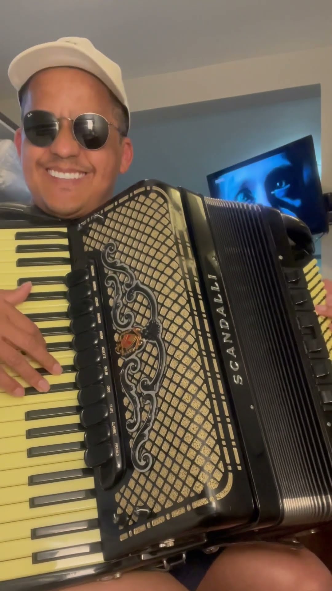 Tirando música no hotel kkk