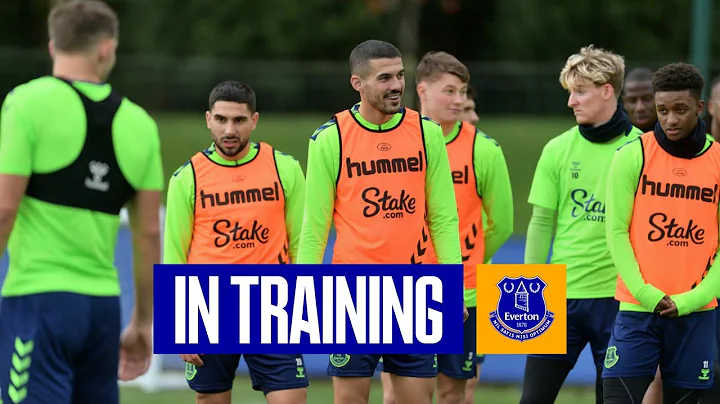 BLUES PREPARE FOR FOXES BATTLE | Everton in traini...