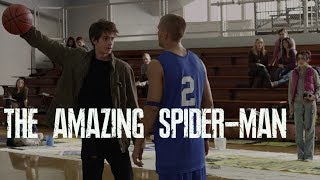 Питер Паркер драконит Флэша. Сцена с баскетбольным мячом.\\Peter Parker vs Flash - Basketball Scene