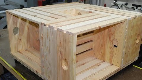 How to Make a Crate Coffee Table (woodlogger.com)