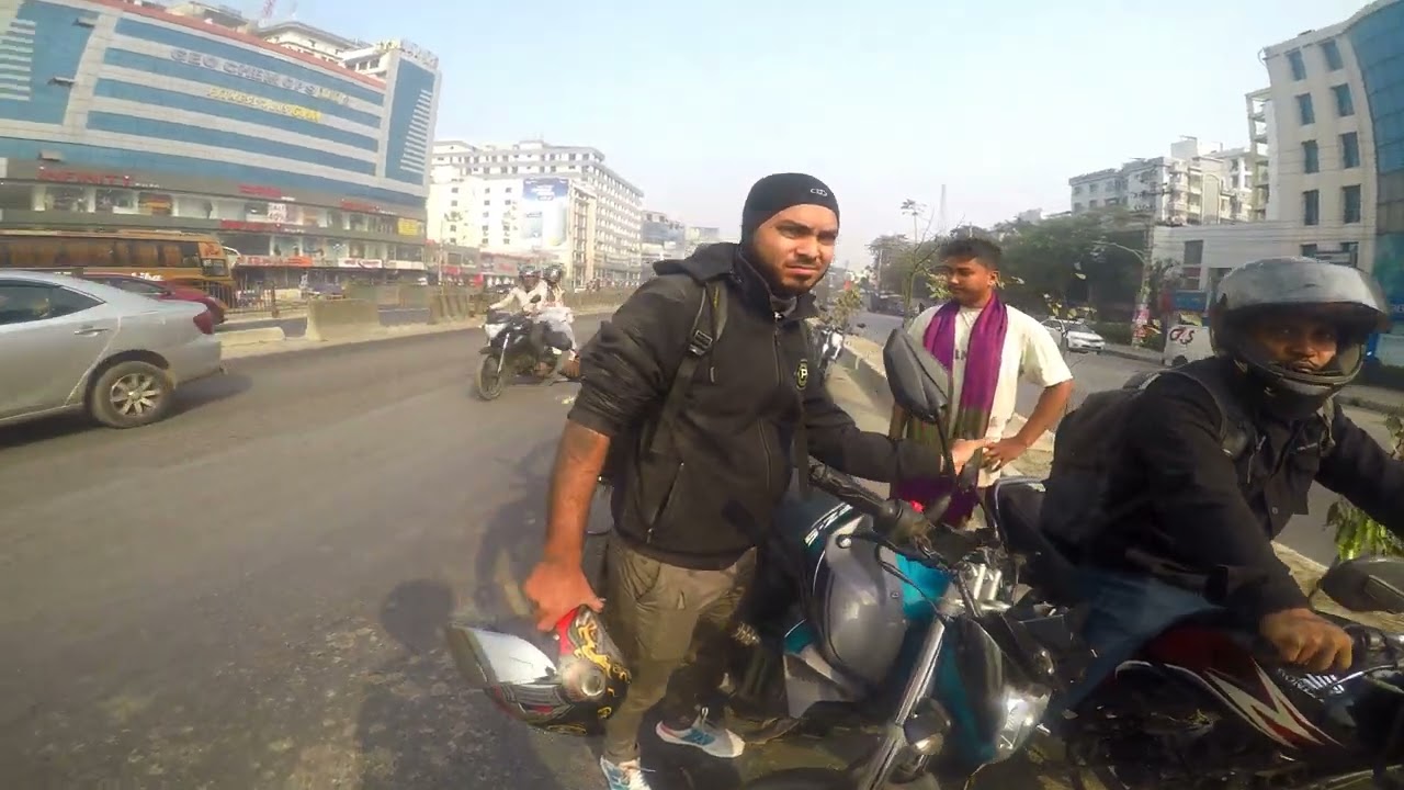 কিছু শিক্ষিত মূর্খের জন্য রাস্তাঘাটে এরকম এক্সিডেন্ট হয় | SP Shourov |