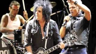 Oscar's Guitar Shop Steve Stevens Interview