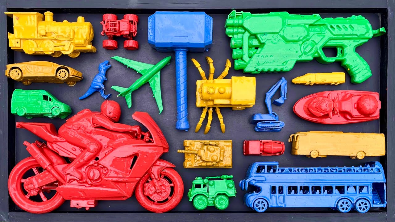 Membersihkan Mainan Mobil Balap,Kereta Api, Bus Telolet, Truk Molen, Tank Baja, Beko Excavator.