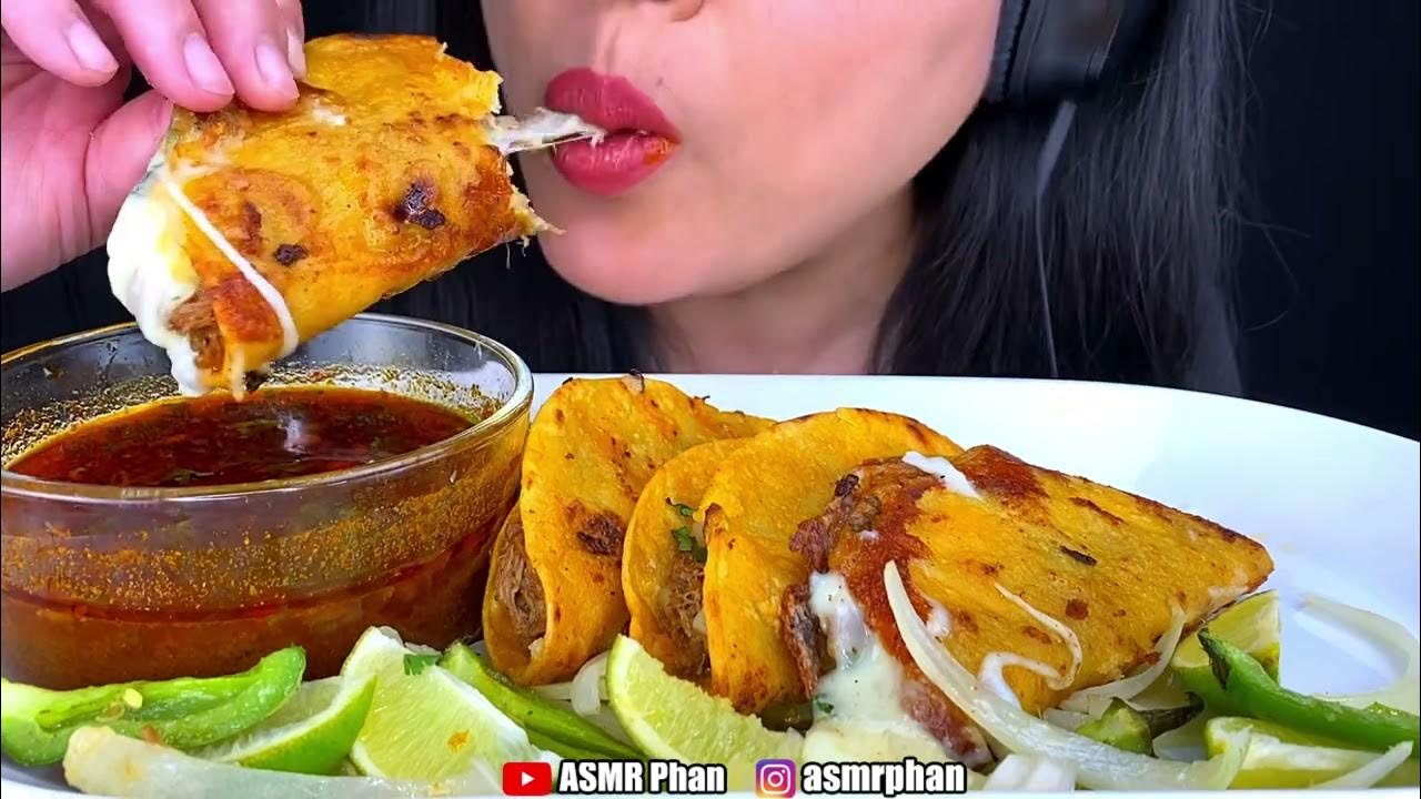 Juicy Birria Tacos DIPPED in Consomé YouTube