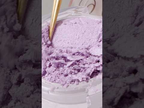 메이크업 제품들이 파괴되는 아름다운 슬로우 모션 Beautiful slow motion of makeup products being <strong>destroyed</strong>. #asmr