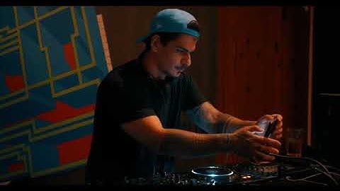 Vintage Culture @ Digital Week 5 - Afternoon Coffee Sessions