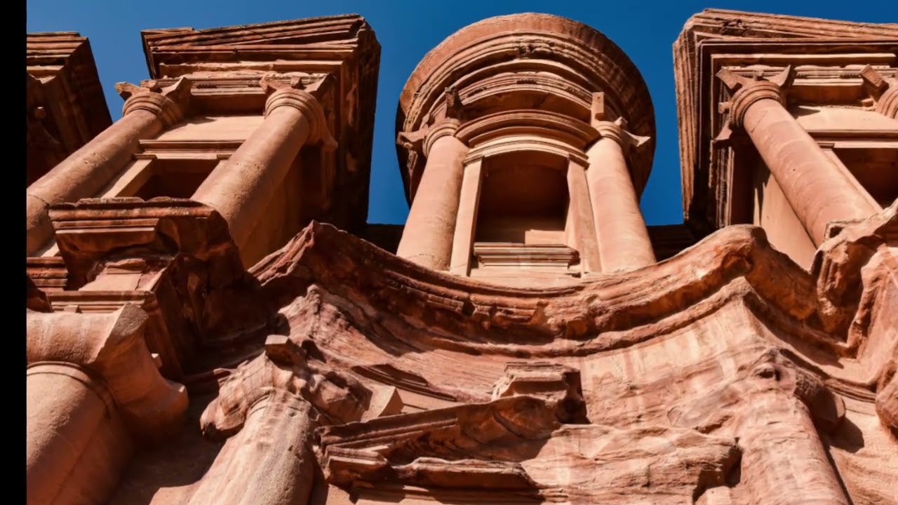 Petra : The Rose-Red City