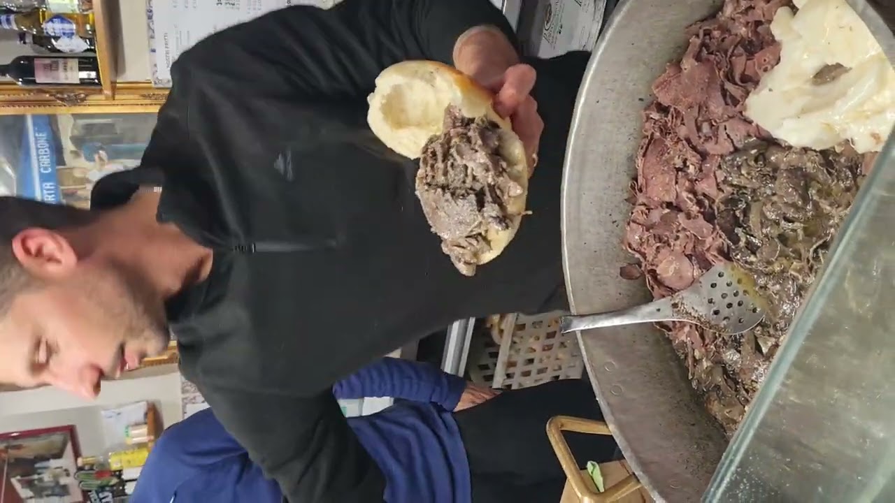 palermo porta carbone street  food  il panino  con la meusa