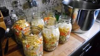 Canning left over turkey from this years thanksgiving. using a broth i
made and some veggies.