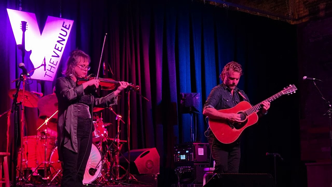 Ver "Scripting the Flip" Jon Stickley Trio no YouTube Ver "Scripting the Flip" Jon Stickley Trio no YouTube