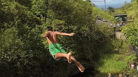 Hana Cliff Diving - Maui Barefoot Ninjas