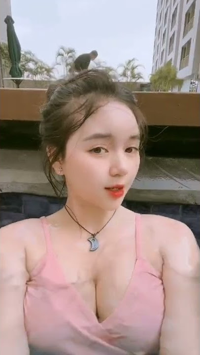 kienzy lagi renang anu nya kelihatan 🤤🔥