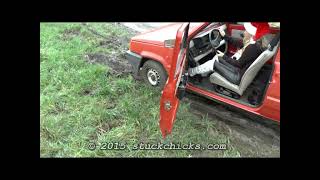 Xmas Car stuck |  Mud Fiat Panda  Santa carstuckgirl