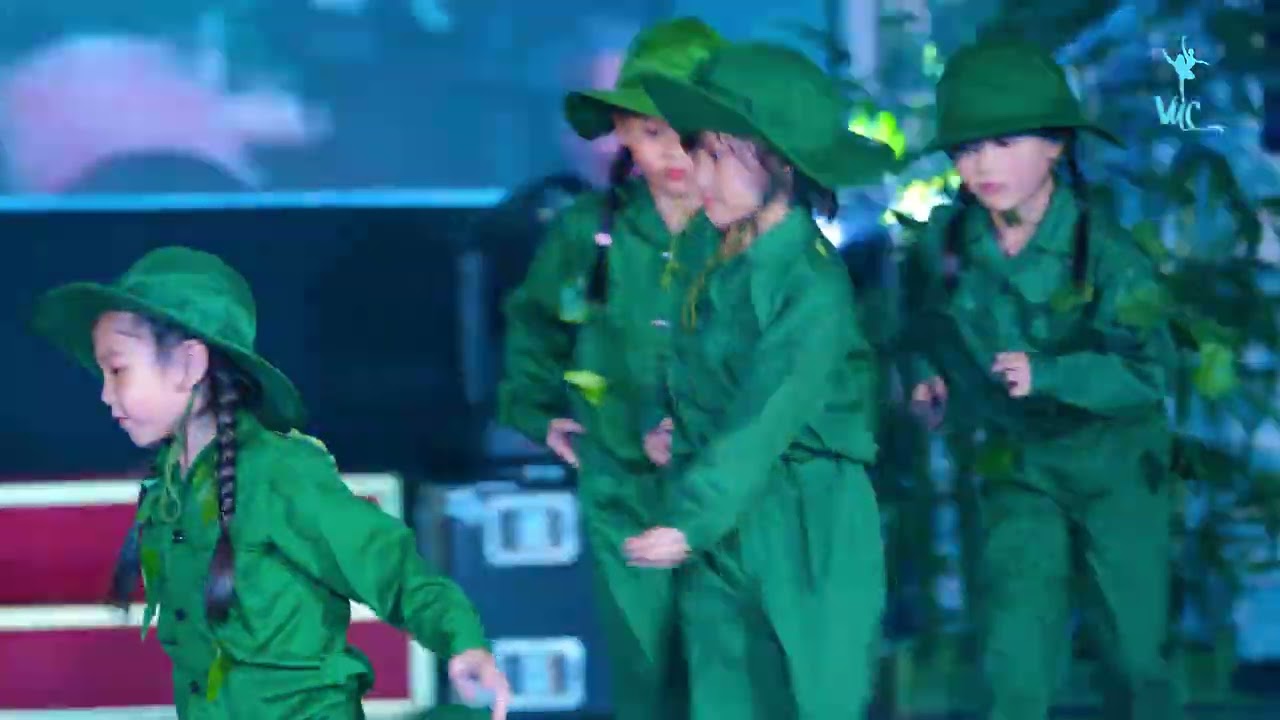 Múa Độc Lập : Ngã Sáu Bằng Lăng - biểu diễn  BALLET 3 & BALLET 4