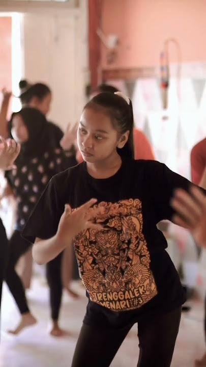 keseruan kegiatan latihan di sanggar #dance #tarimerak #jaranan #tariangguk #taritradisional