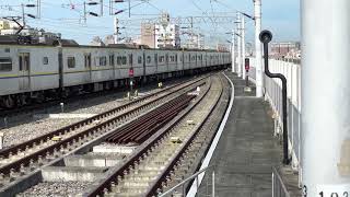 2138次 EMU800型區間車 台中站 進站 [4K HDR]