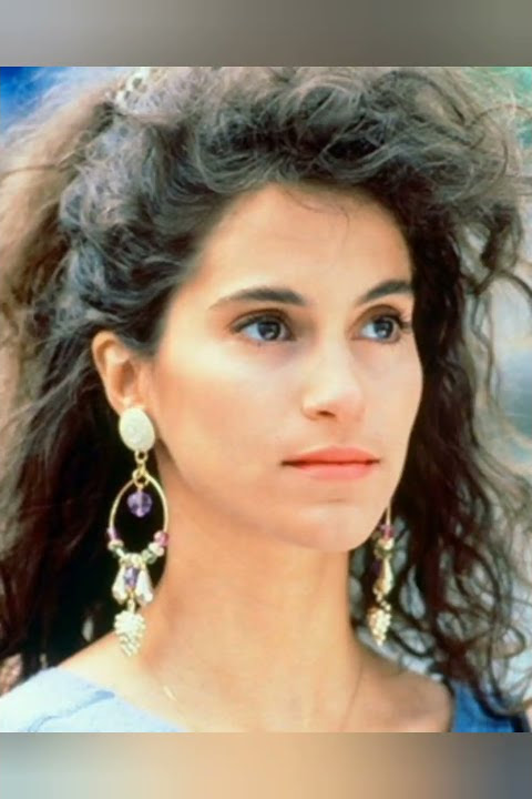 Facts about Jami gertz.