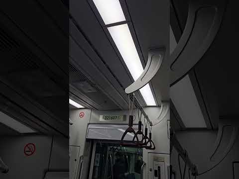 코레일 경의중앙선 321x07편성 321607호 객차의 열차번호 종이가 신형으로 교체된 모습