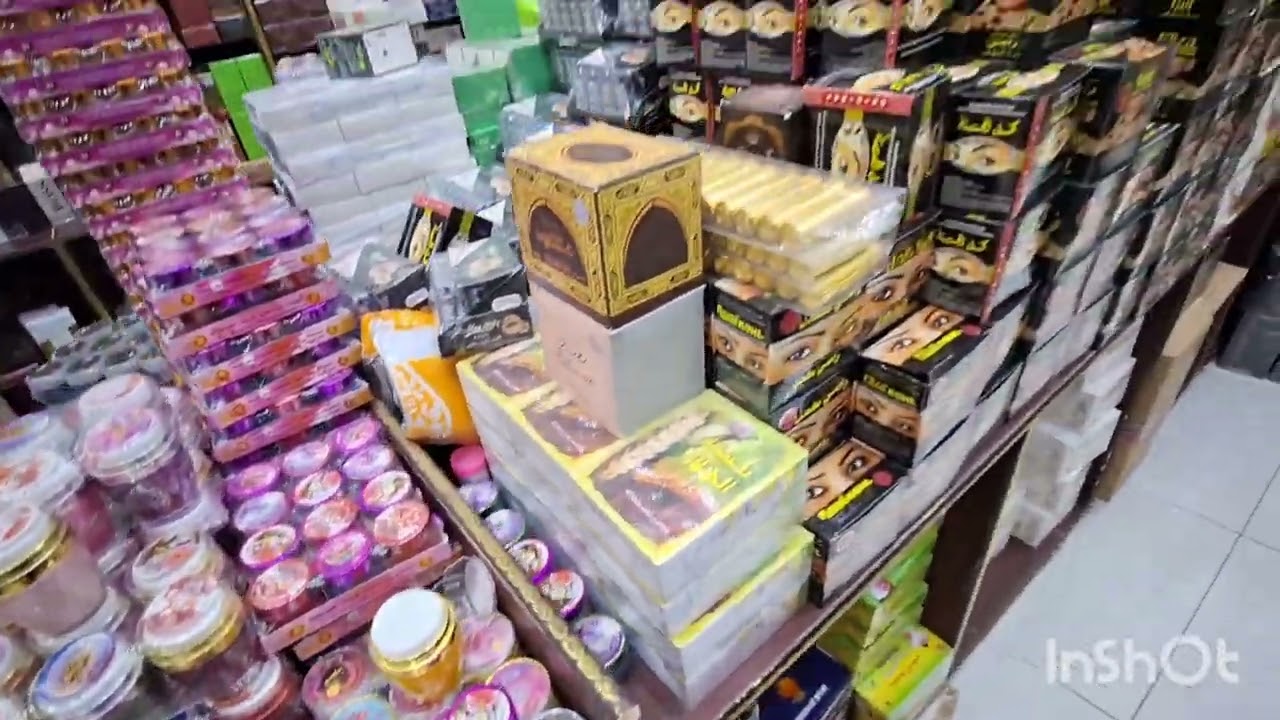 جولة خفيفة في سوق الواحة مشتريات الهدايا مع المعتمرين 🇲🇦🕋🇸🇦 بمكة المكرمة