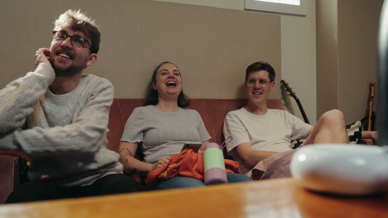 WORLD BEHIND YOUR EYES - The Making of Like Love -  EP 2 "Melbourne"