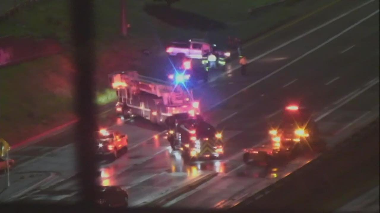 Two people killed in singlevehicle crash on US131 in Grand Rapids