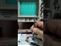 Circuito Generador de Señal Triangular NE555 con solo  tres componentes