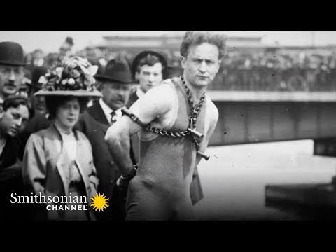 This Dangerous Trick Wowed Houdini’s Fans 😲 The Curious Life and Death of... | Smithsonian Channel