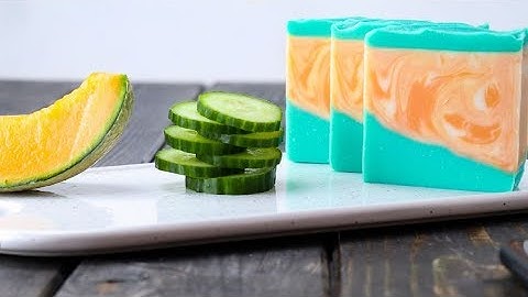 Cold Process Soap Swirl Technique - Melon & Cucumber