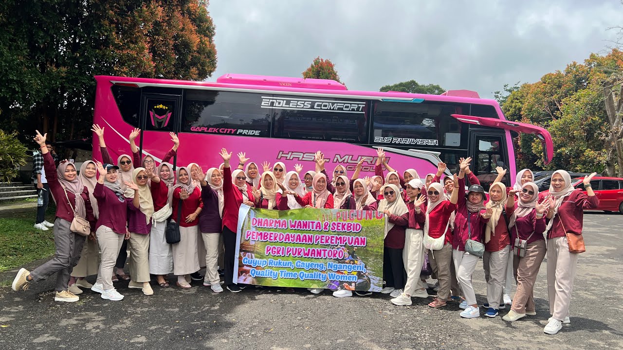 ROMBONGAN DHARMA WANITA & SEKBID PEREMPUAN PGRI PURWANTORO GO TO KEMUNING W/ EMPAT PILAR TOUR
