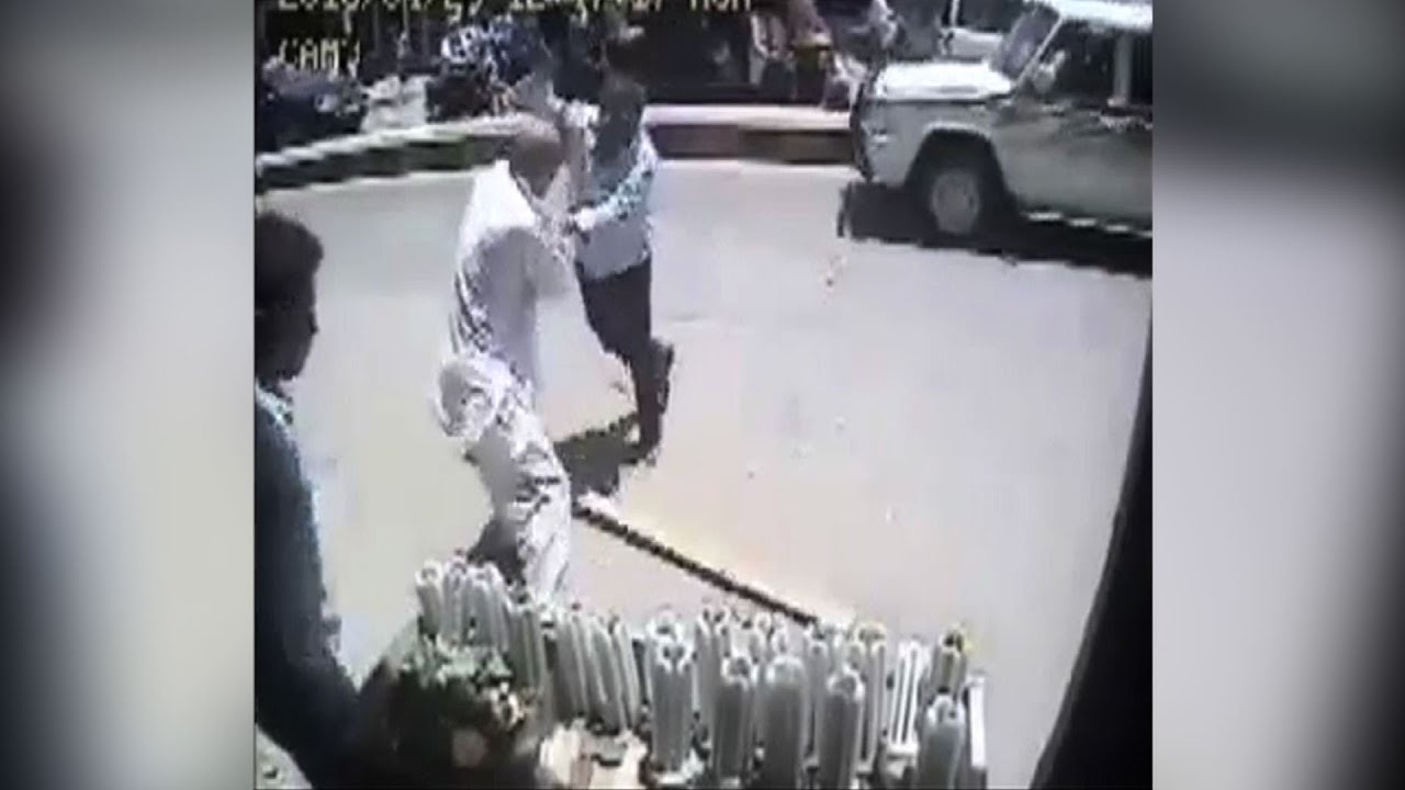 On Cam: Goons in Bihar thrashes shopkeeper