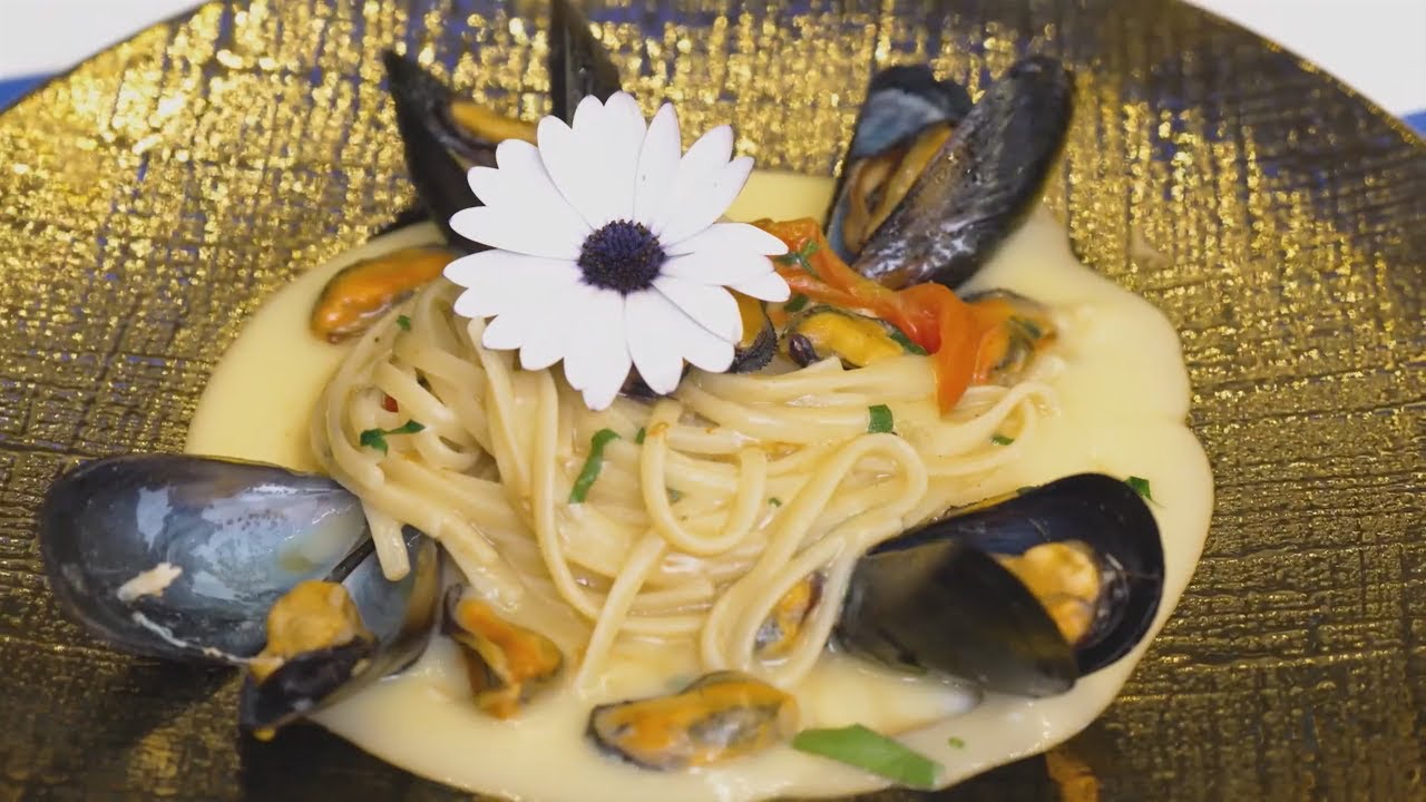 Linguine patate e cozze | Assunta la regina del Mare