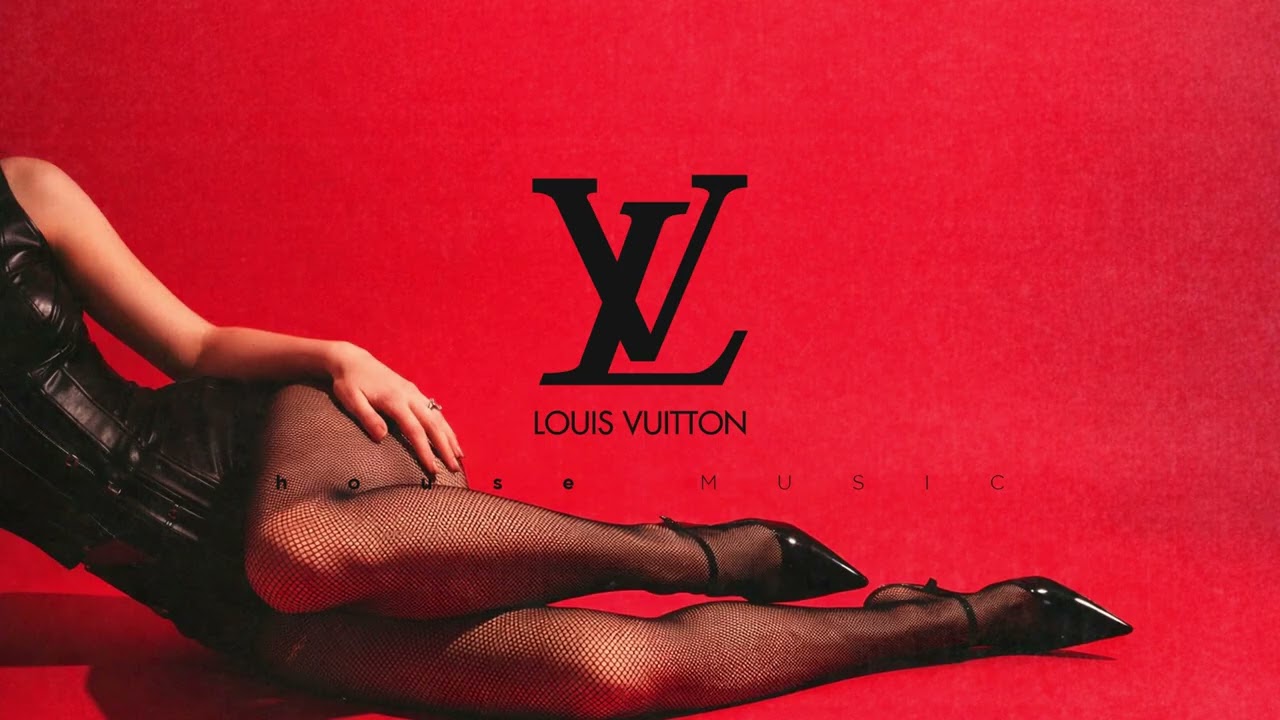 Minimal House for Stores | Mason Musique • Fashion Session