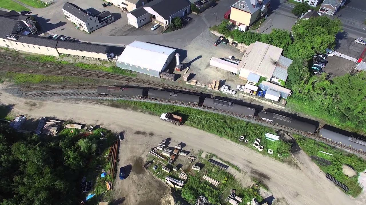 Trains and run down building in West Lebanon, NH YouTube