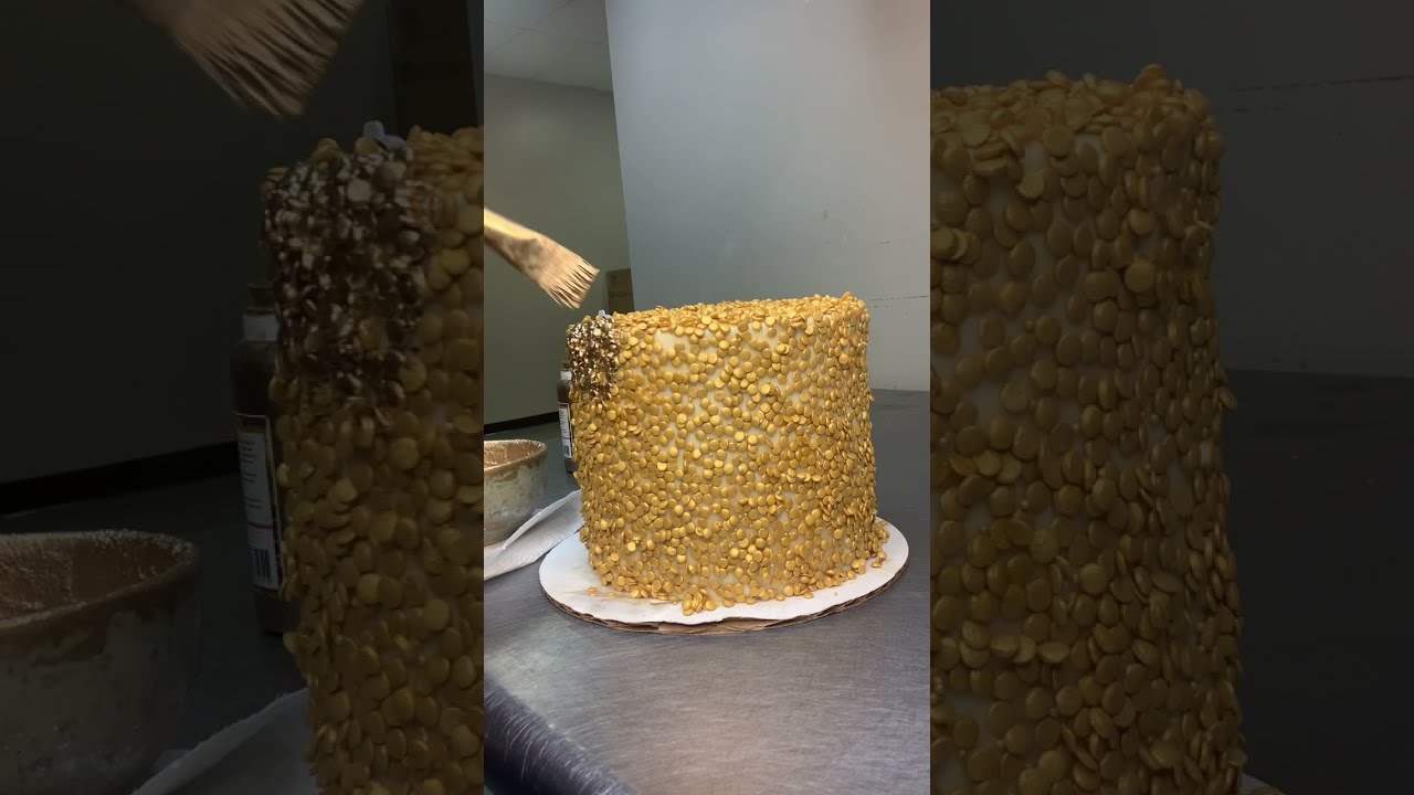 Gold Sequin Cake 