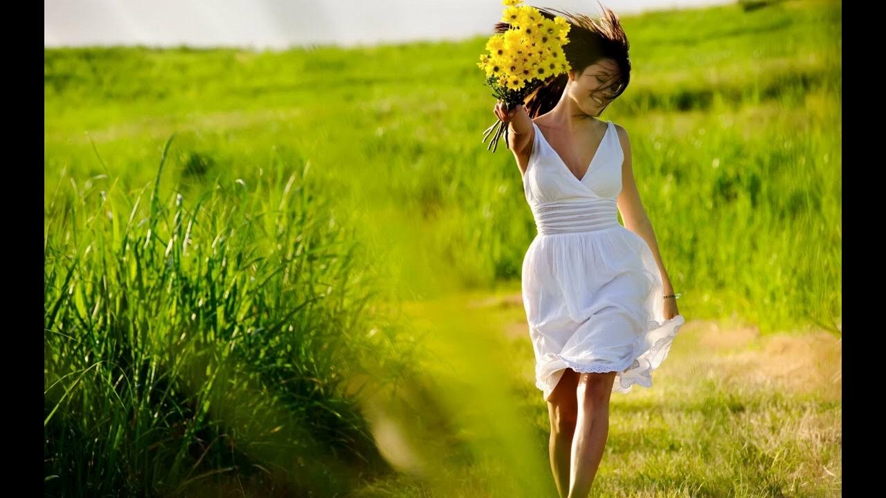 Красивые девушки на природе. Утренняя красота. Женщина лето. Не лето моя женщина. Не лето моя женщина.