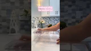 Holiday hosting made easy ❄️ Keep toppings &amp; fruits chilled, clean, and ready for everyone to gra...